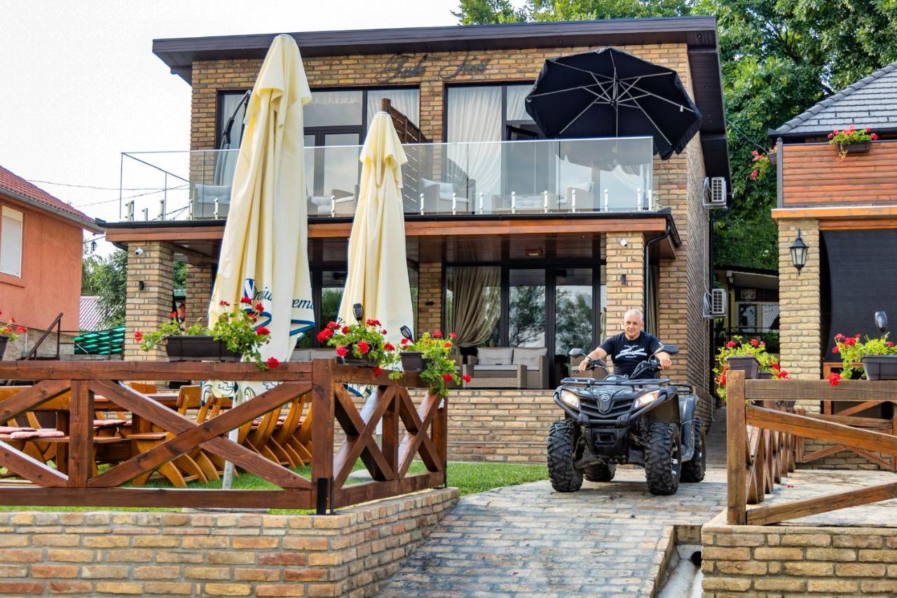 Apartmani Tiske Noci Bečej Zewnętrze zdjęcie