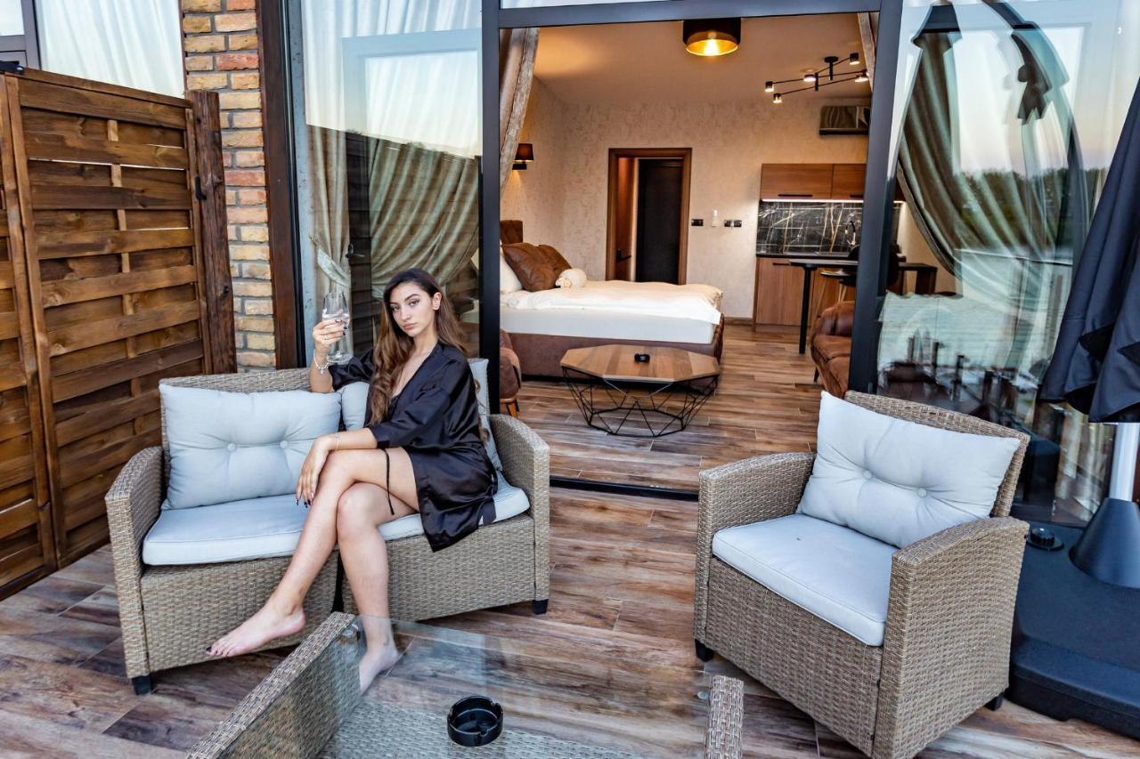 Apartmani Tiske Noci Bečej Zewnętrze zdjęcie