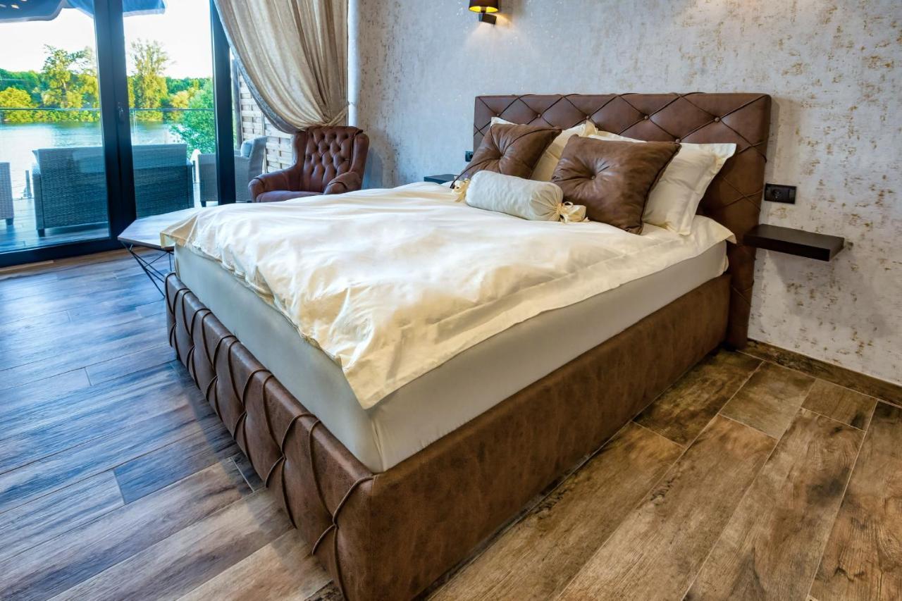 Apartmani Tiske Noci Bečej Zewnętrze zdjęcie