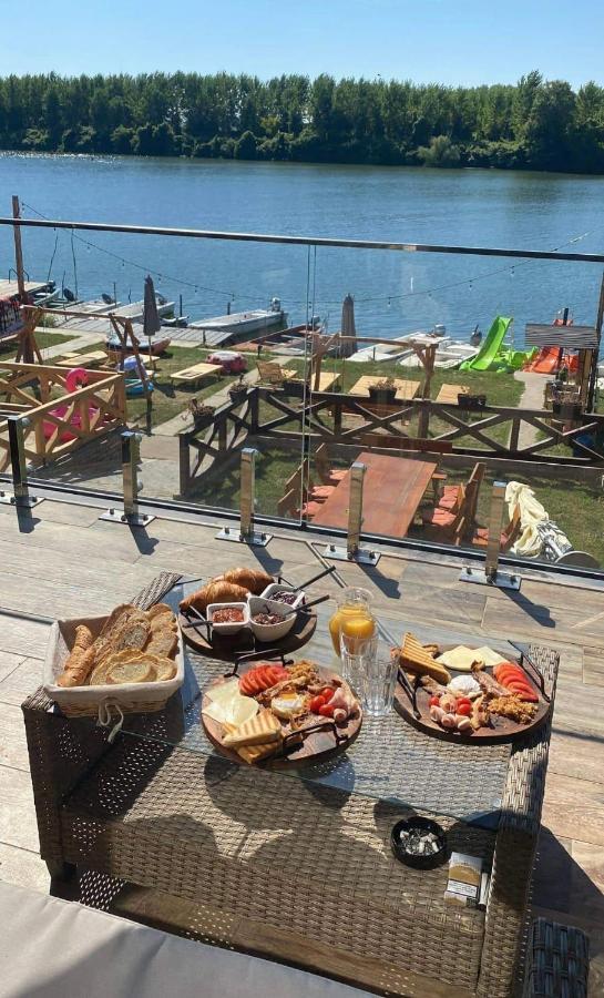 Apartmani Tiske Noci Bečej Zewnętrze zdjęcie